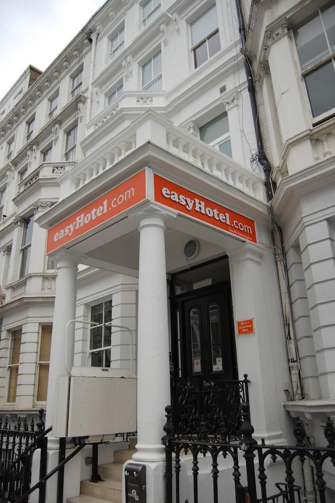 Easyhotel South Kensington London Exterior photo